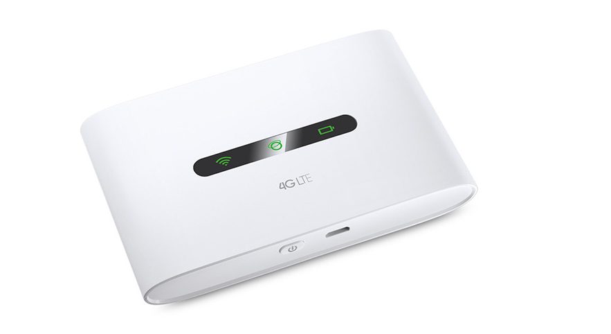Thiết lập kết nối Internet chỉ trong chớp mắt M7200 với thiết kế nhỏ gọn và giao diện người dùng thân thiện, toàn bộ những gì bạn cần là lắp thẻ SIM và mở nguồn thiết bị, kết nối 4G của bạn sẽ được tự động thiết lập và sẵn sàng cho bạn trải nghiệm trong nháy mắt. Ngoài ra, người dùng dễ dàng quản lý nhờ ứng dụng tp MIFi thông qua thiết bị iOS/Android, qua đó, tpMiFi cho phép người dùng thiết lập giới hạn dữ liệu và kiểm soát thiết bị truy cập.