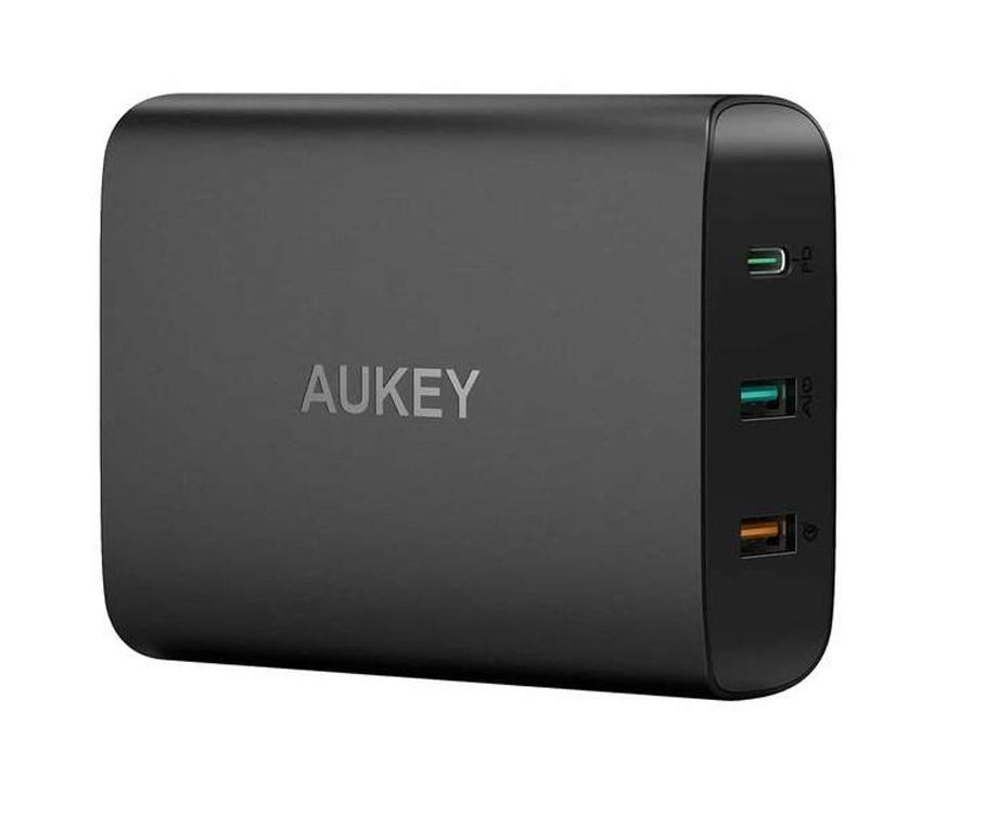 Sạc 4 Cổng 74.5W USB C Aukey PA-Y13 Chuôi Cắm Chuẩn US