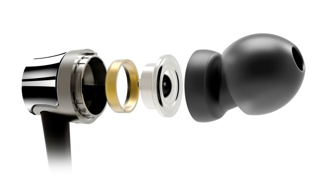 Tai nghe Audio-technica ATH-CKR30iSBK (Đen) thiết kế nhỏ gọn, tinh tế nhưng mang lại âm thanh mạnh mẽ