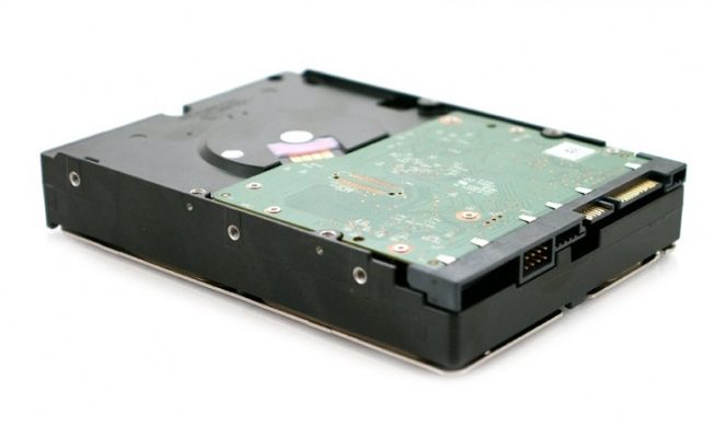 Ổ cứng HDD WD Gold 1TB 3.5" SATA 3/ 128MB Cache/ 7200RPM - WD1005FBYZ Ổ cứng HDD WD Gold 1TB 3.5" SATA 3/ 128MB Cache/ 7200RPM - WD1005FBYZ