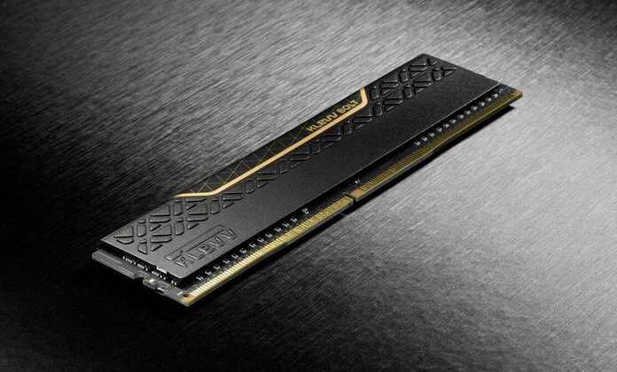 RAM Klevv Bolt 4GB DDR4 3000 Heatsink (KM4B4GX1A) (IM44GU48A30-FGGHAB)