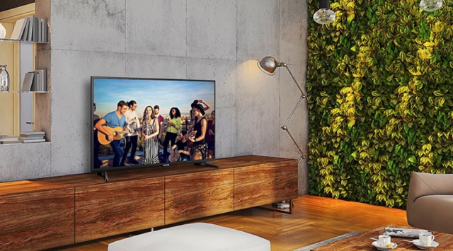 Smart Tivi Samsung 4K 55 inch UA55NU7090 thiết kế đẹp mắt đa dạng không gian sử dụng