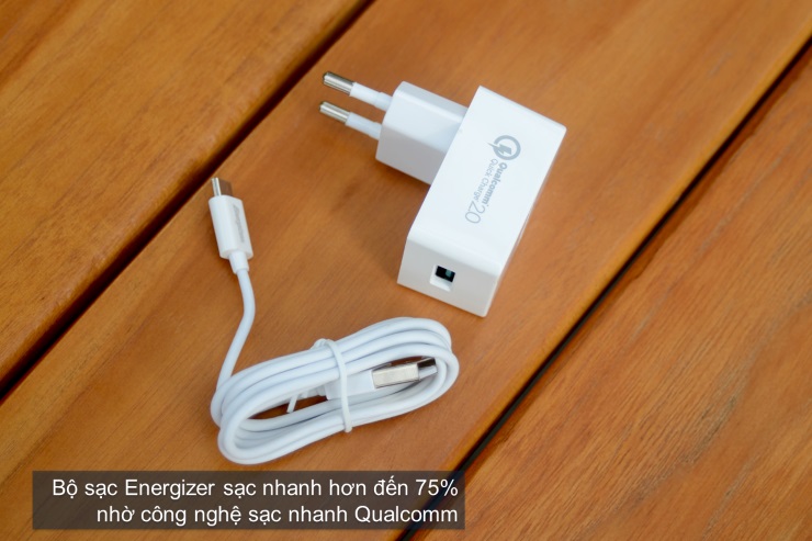 Sạc Energizer QC 2.0 Kèm Cáp Micro USB - ACW1QEUHMC3 (Trắng)