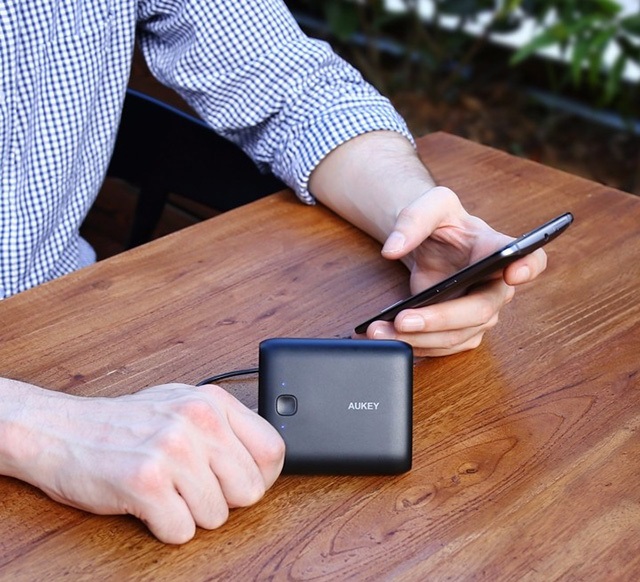 Pin sạc dự phòng AUKEY PB-N42 Pocket 10000 mAh