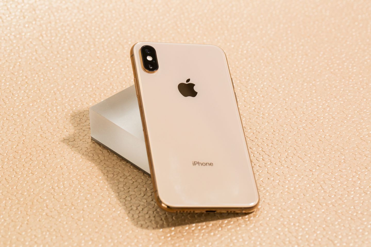 Iphone xs-gold