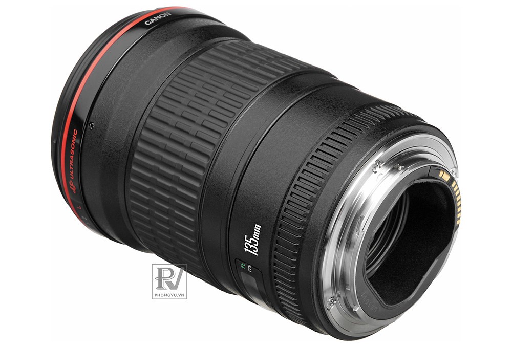 Lens-Canon-EF135mm-f2L-USM-3