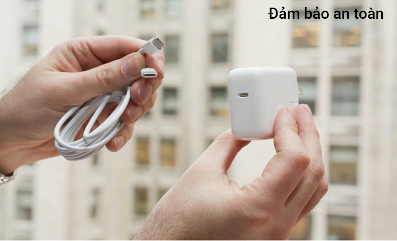 Cáp Sạc APPLE USB-C CHARGE (2M) (MLL82ZP/A) | Đảm bảo an toàn